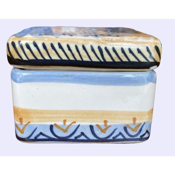 Square lidded trinket box Made in Italy for Vietri with a hand painted image an - Picture 3 of 9